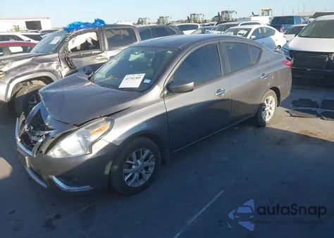 2017 Nissan Versa 1.6 Sv z USA, uszkodzony, nr VIN 3N1CN7AP4HL821395